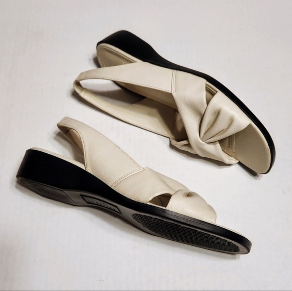 Life Stride Melissa Faux Leather Slingback Sandal Ivory Size 6 - Picture 2 of 10